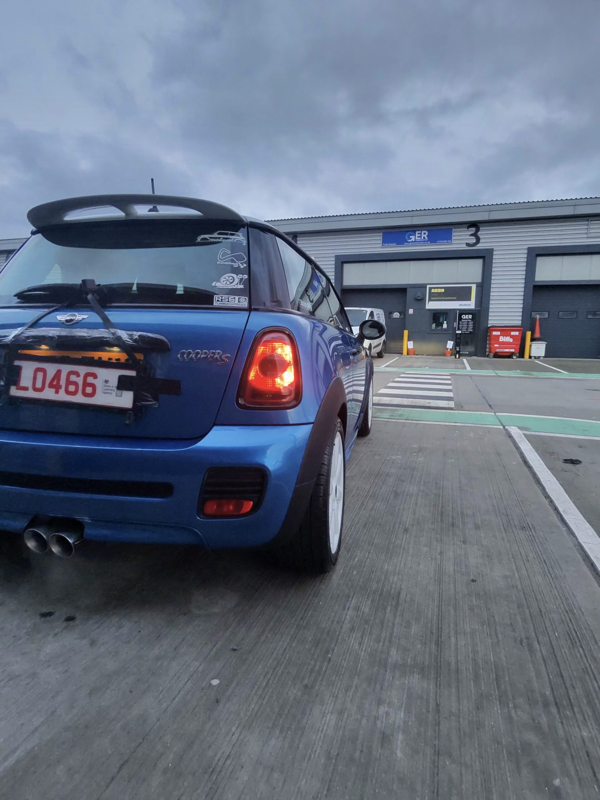 B410DDA2-5FFA-4827-BDE7-440BD5D03EDA